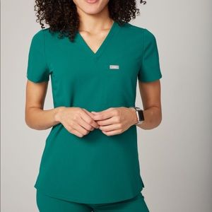 FIGS Women’s Catarina one-pocket Scrub Top Hunter